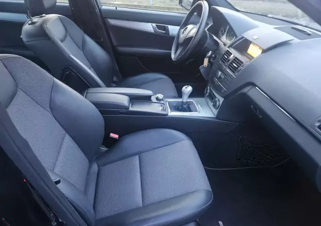 MERCEDES-BENZ Klasa C 200 Kompressor Avantgarde