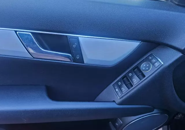 MERCEDES-BENZ Klasa C 200 Kompressor Avantgarde