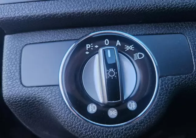 MERCEDES-BENZ Klasa C 200 Kompressor Avantgarde