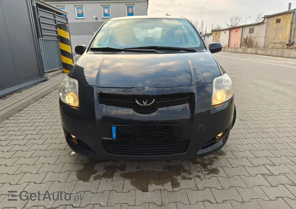TOYOTA Auris 1.4 VVT-i
