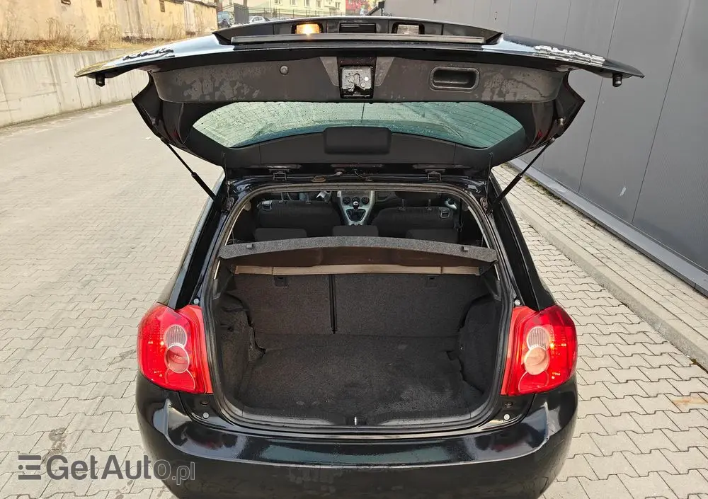 TOYOTA Auris 1.4 VVT-i