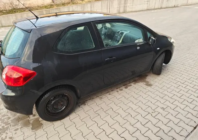 TOYOTA Auris 1.4 VVT-i