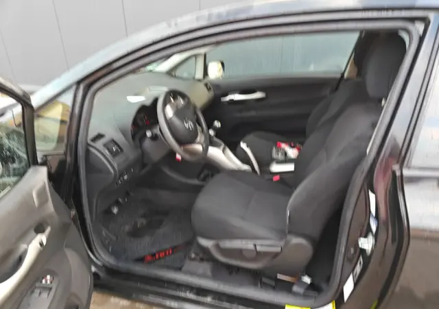 TOYOTA Auris 1.4 VVT-i