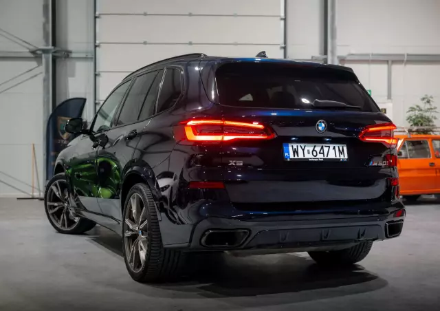 BMW X5 M M50i