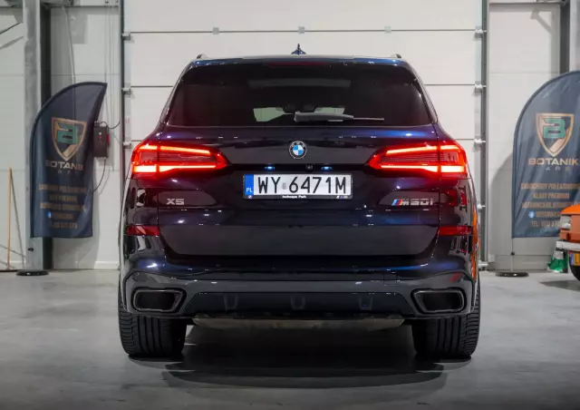 BMW X5 M M50i