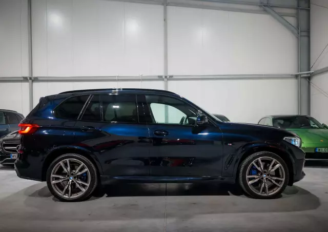 BMW X5 M M50i
