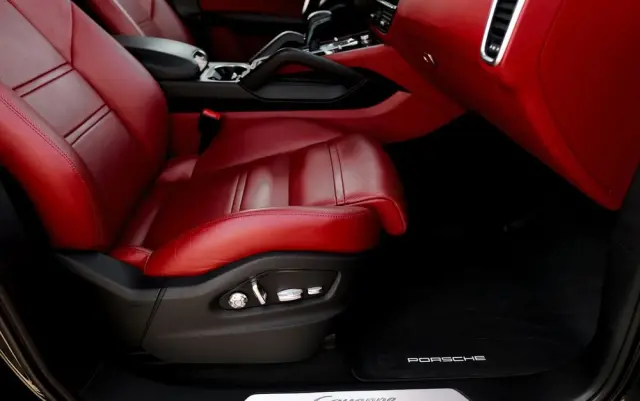 PORSCHE Cayenne Tiptronic S