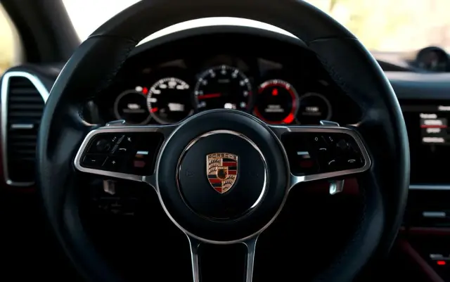 PORSCHE Cayenne Tiptronic S