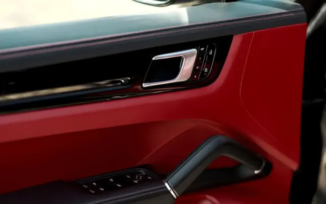 PORSCHE Cayenne Tiptronic S