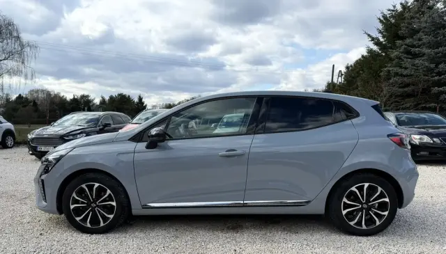 RENAULT Clio 1.6 E-TECH Intens