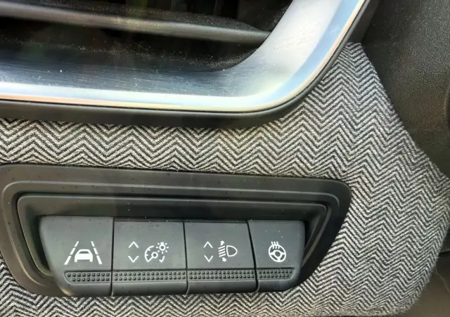 RENAULT Clio 1.6 E-TECH Intens