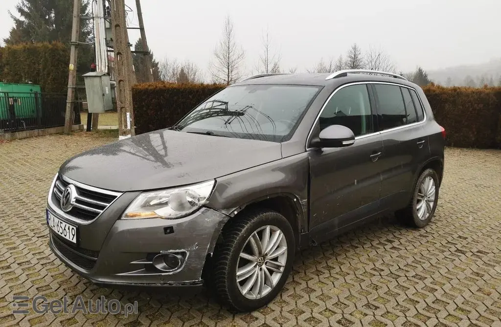 VOLKSWAGEN Tiguan 