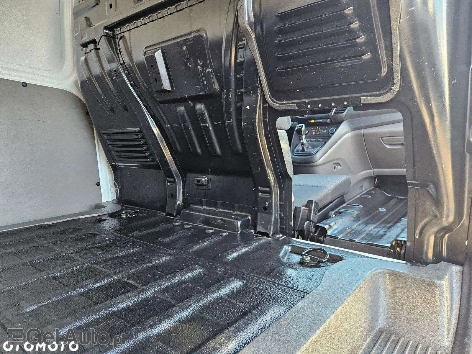 FORD Transit Connect Sport