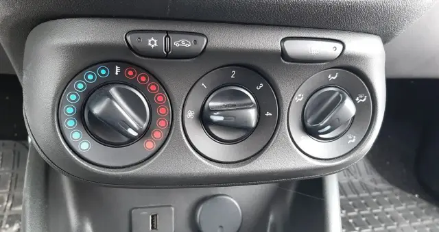 OPEL Corsa 1.4 T Color Edition S&S