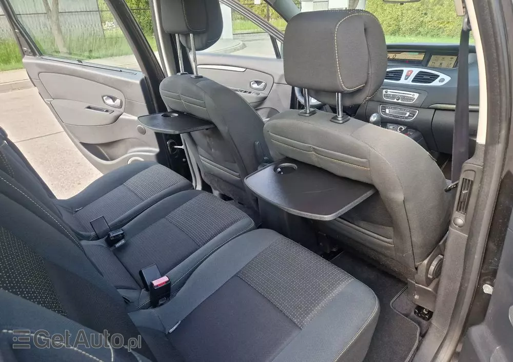 RENAULT Scenic 1.4 16V TCE Expression