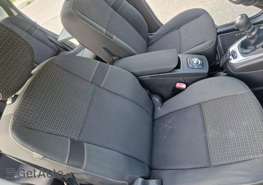 RENAULT Scenic 1.4 16V TCE Expression