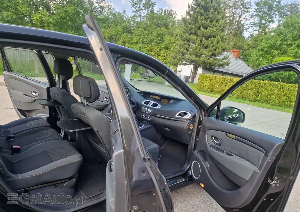 RENAULT Scenic 1.4 16V TCE Expression