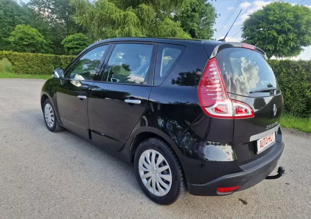 RENAULT Scenic 1.4 16V TCE Expression