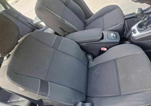 RENAULT Scenic 1.4 16V TCE Expression