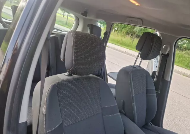 RENAULT Scenic 1.4 16V TCE Expression