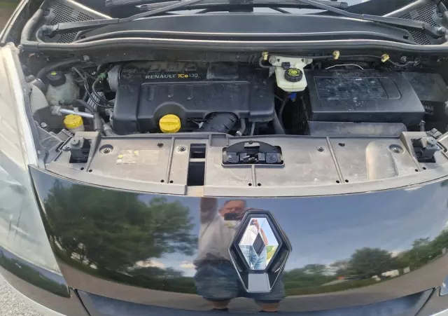 RENAULT Scenic 1.4 16V TCE Expression