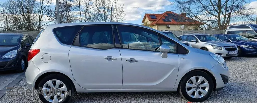 OPEL Meriva 