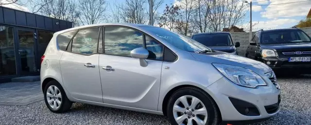 OPEL Meriva 