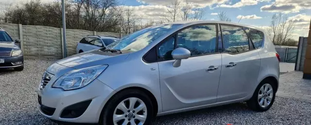 OPEL Meriva 