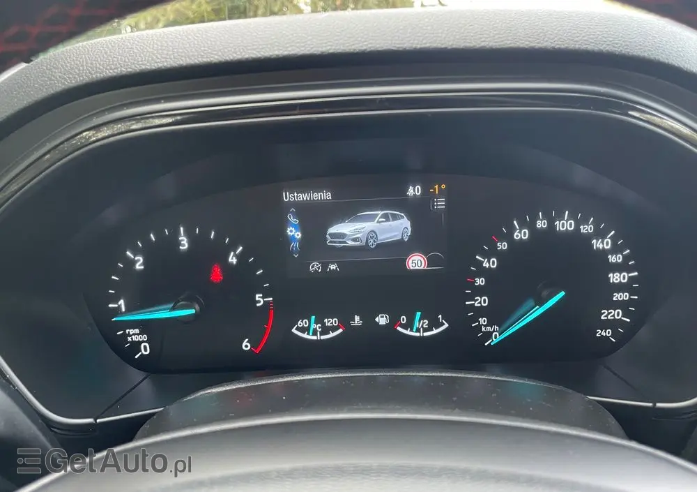 FORD Focus 1.5 EcoBlue Start-Stopp-System ST-LINE X