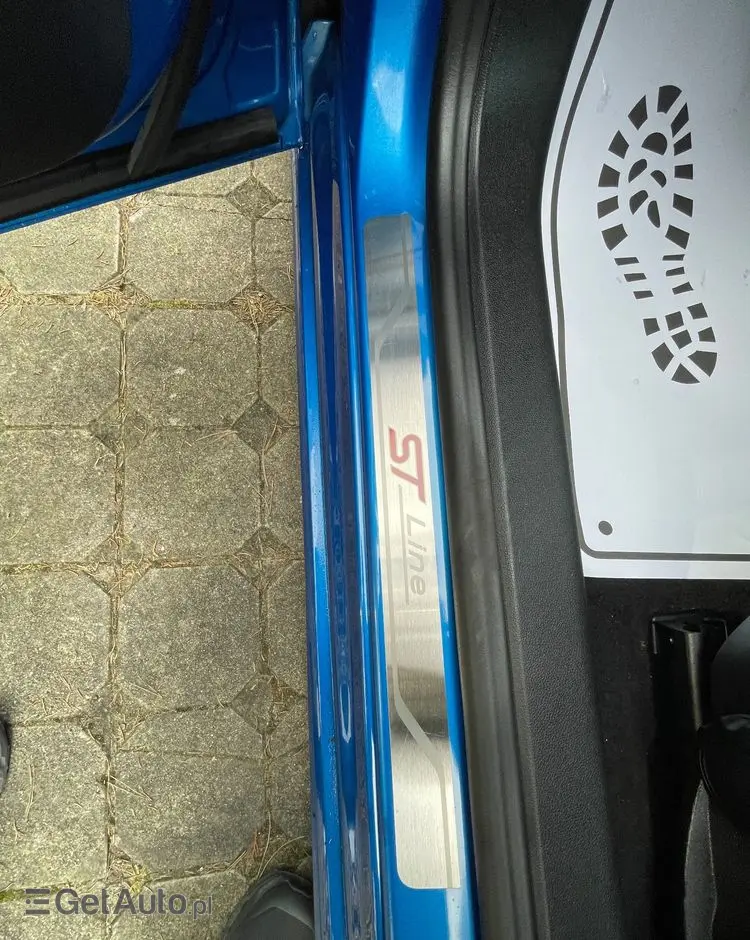 FORD Focus 1.5 EcoBlue Start-Stopp-System ST-LINE X