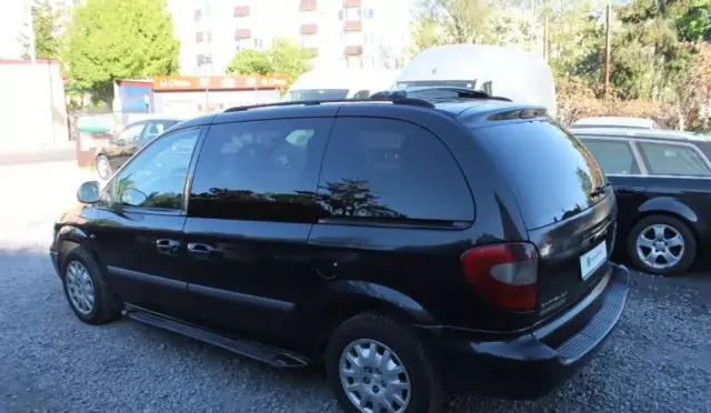 CHRYSLER Voyager 2.5 CRD TD (143 KM)