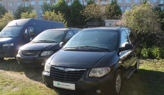 CHRYSLER Voyager 2.5 CRD TD (143 KM)