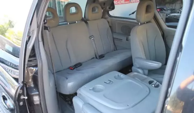 CHRYSLER Voyager 2.5 CRD TD (143 KM)