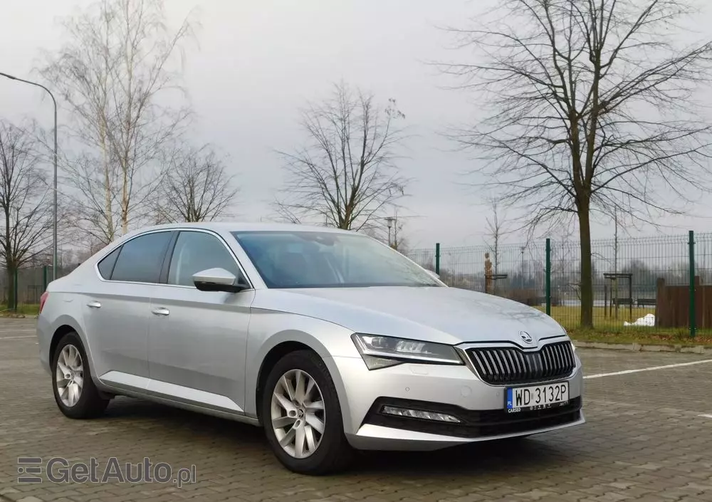 SKODA Superb 1.5 TSI Style DSG