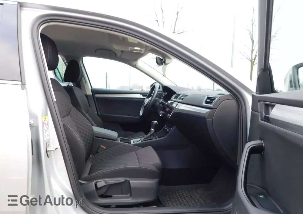 SKODA Superb 1.5 TSI Style DSG