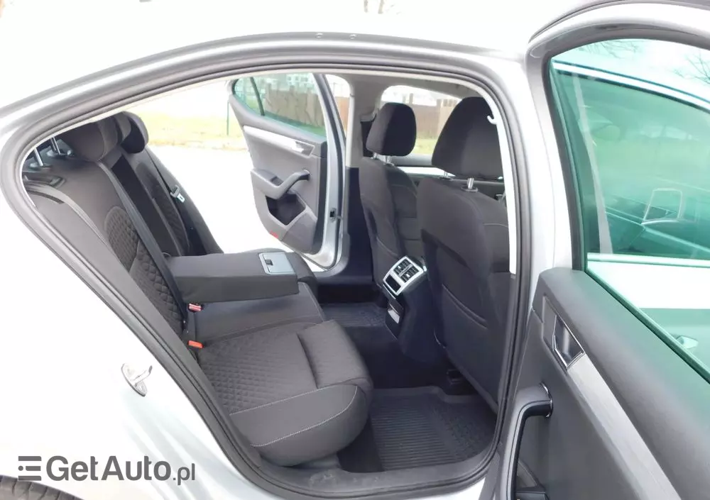 SKODA Superb 1.5 TSI Style DSG