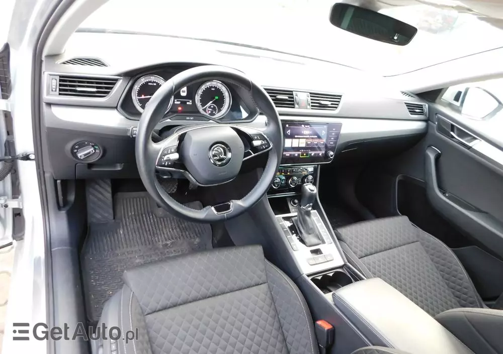 SKODA Superb 1.5 TSI Style DSG