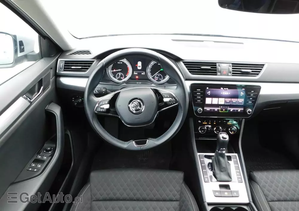 SKODA Superb 1.5 TSI Style DSG