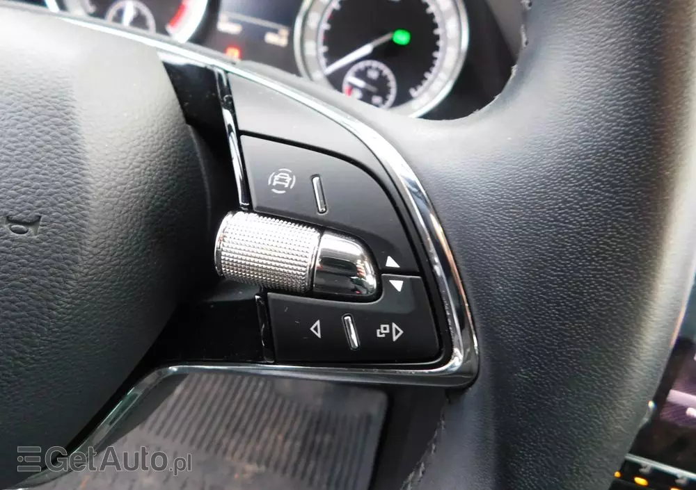 SKODA Superb 1.5 TSI Style DSG