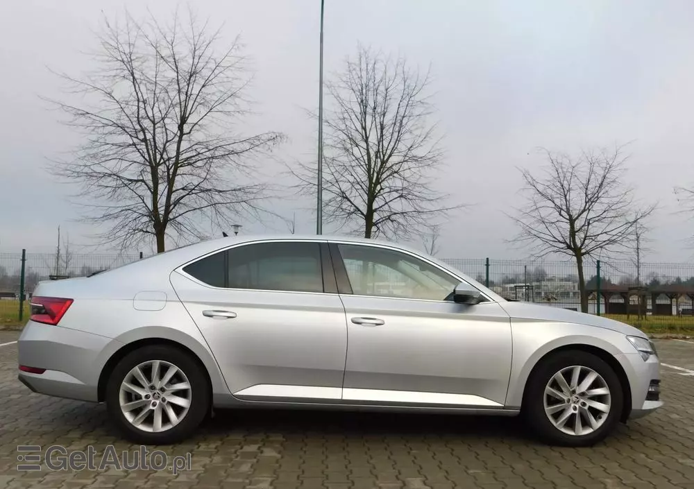 SKODA Superb 1.5 TSI Style DSG