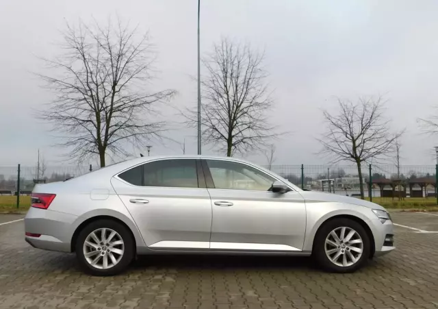 SKODA Superb 1.5 TSI Style DSG