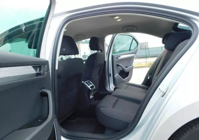 SKODA Superb 1.5 TSI Style DSG