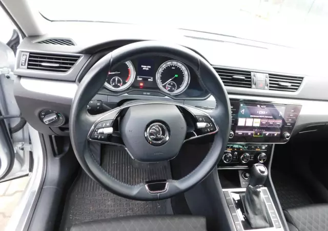 SKODA Superb 1.5 TSI Style DSG