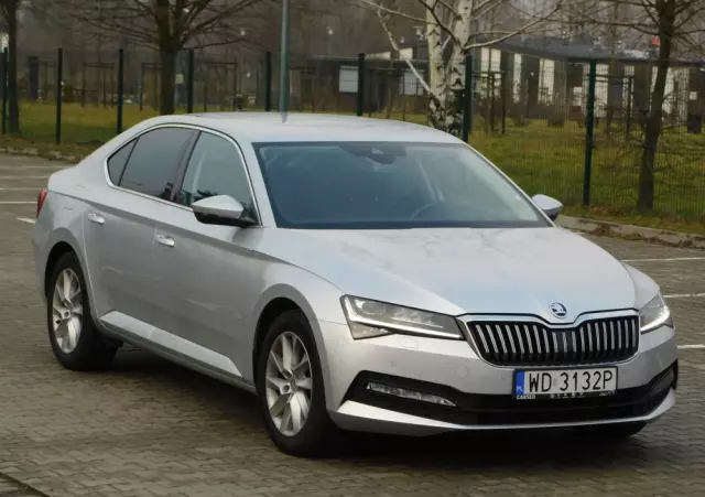 SKODA Superb 1.5 TSI Style DSG