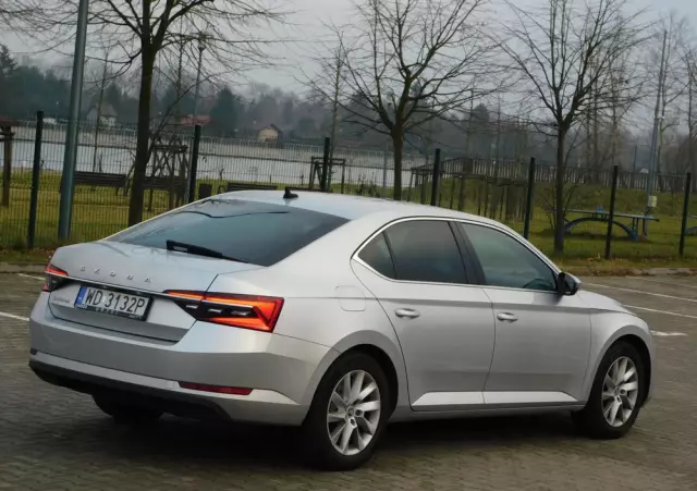 SKODA Superb 1.5 TSI Style DSG