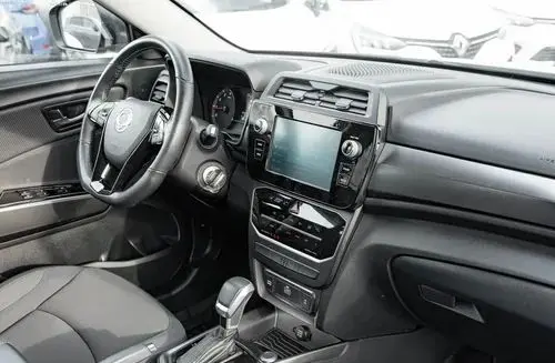 SSANGYONG/KGM Tivoli 