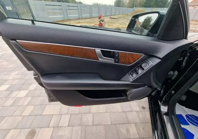 MERCEDES-BENZ Klasa C 