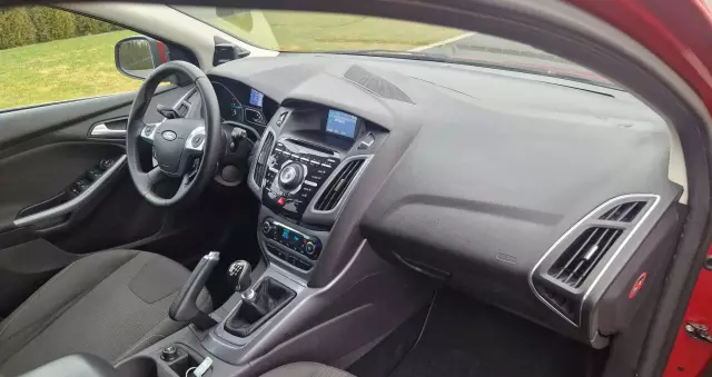 FORD Focus 1.6 TDCi DPF Titanium