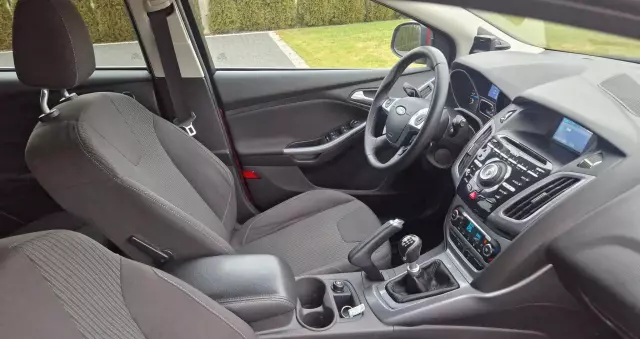 FORD Focus 1.6 TDCi DPF Titanium