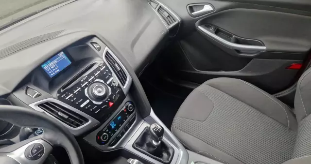 FORD Focus 1.6 TDCi DPF Titanium